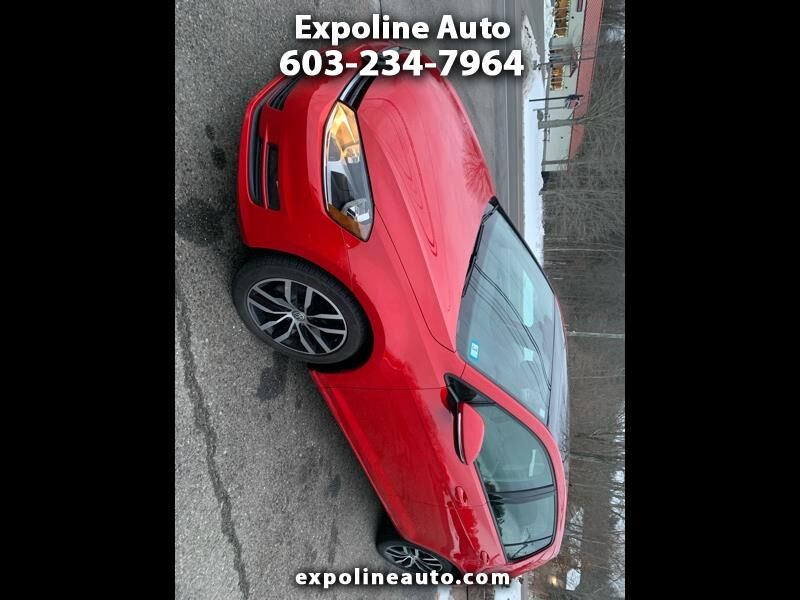 2017 VOLKSWAGEN Golf