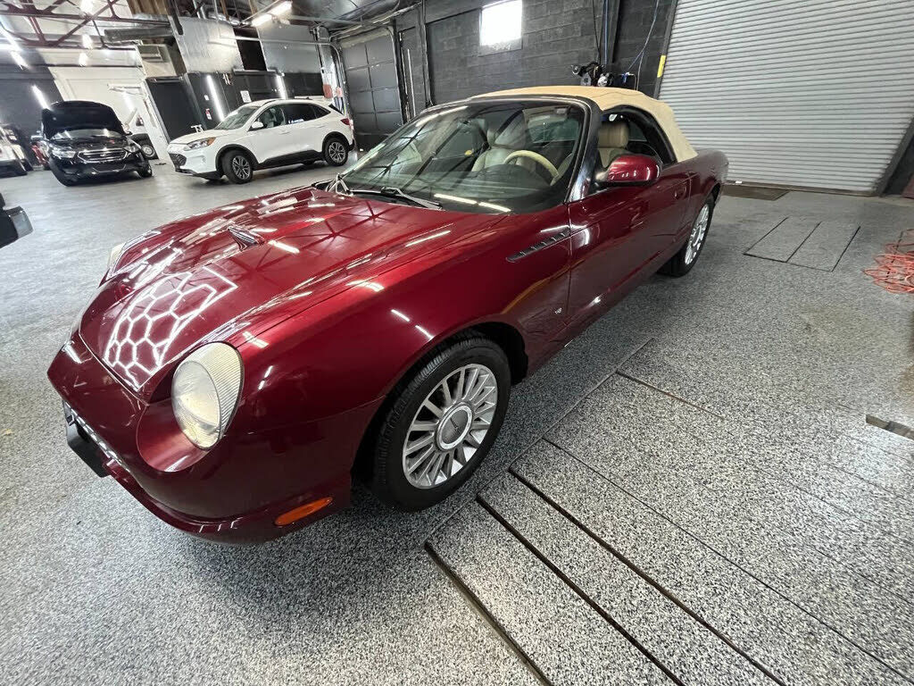 2004 FORD Thunderbird