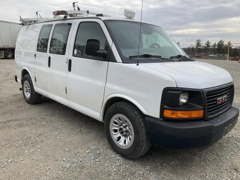 GMC Savana