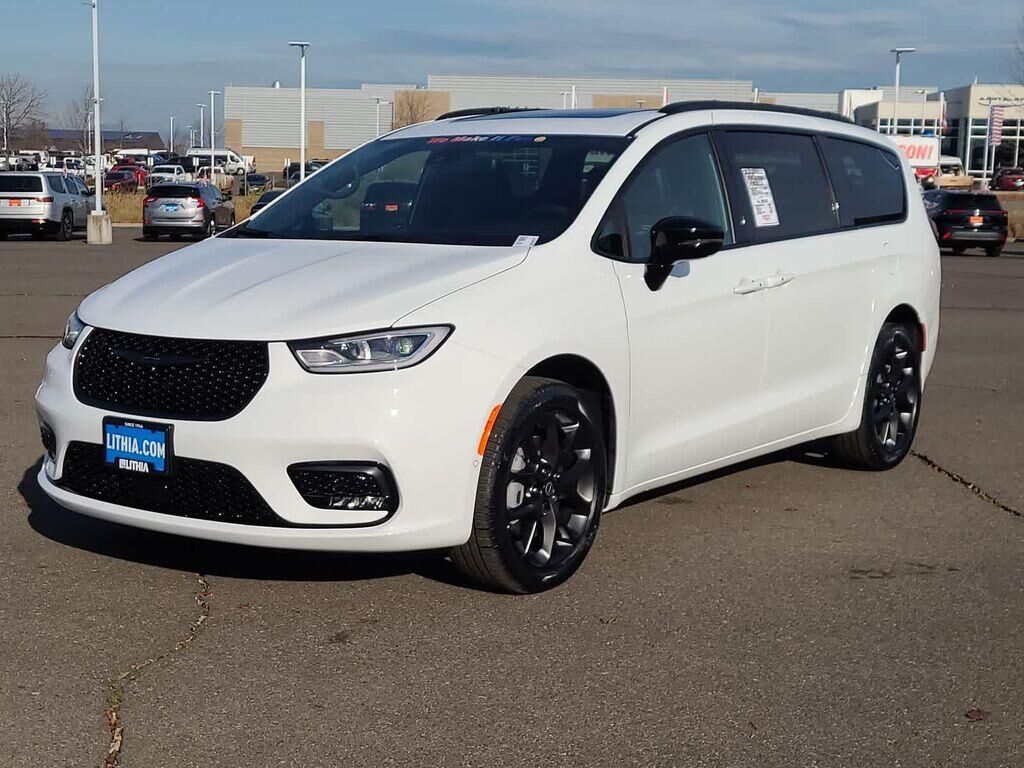 2026 CHRYSLER Pacifica