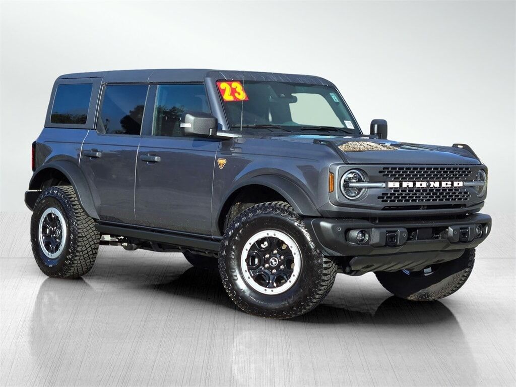 2023 FORD Bronco