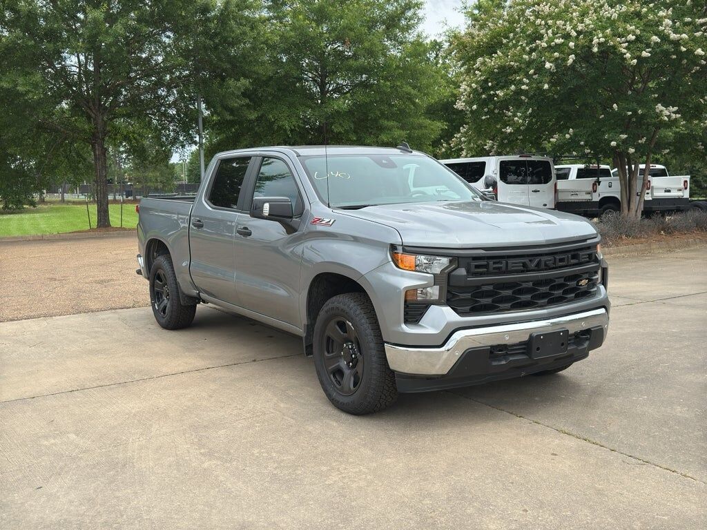 2024 CHEVROLET Silverado