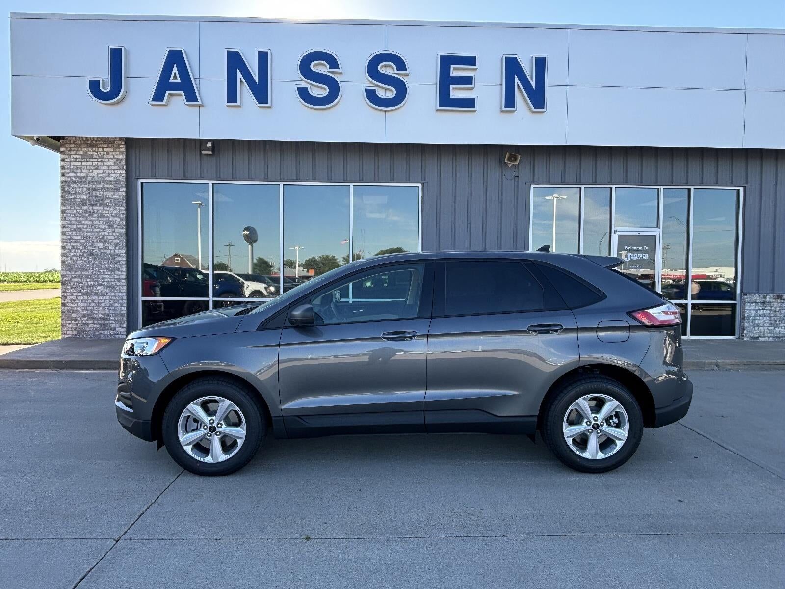 2024 FORD Edge