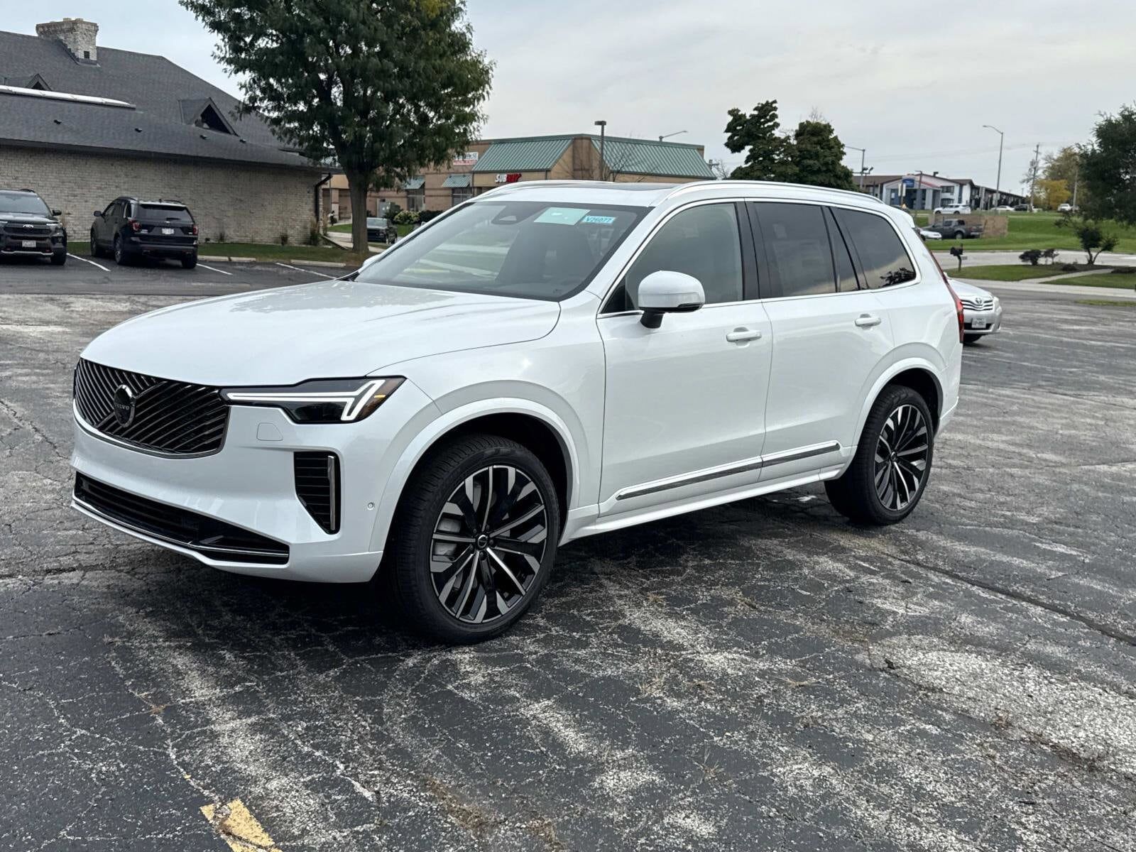 2026 VOLVO XC90