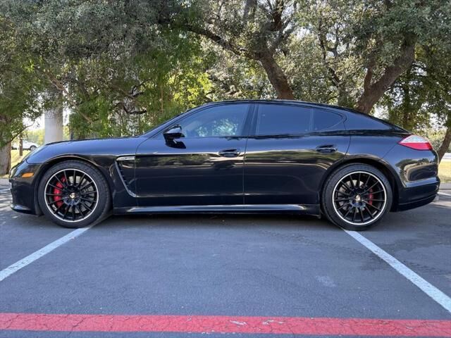 2012 PORSCHE Panamera