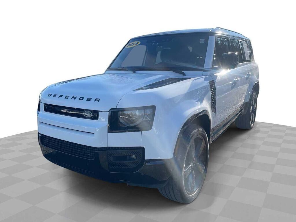2025 LAND ROVER Defender