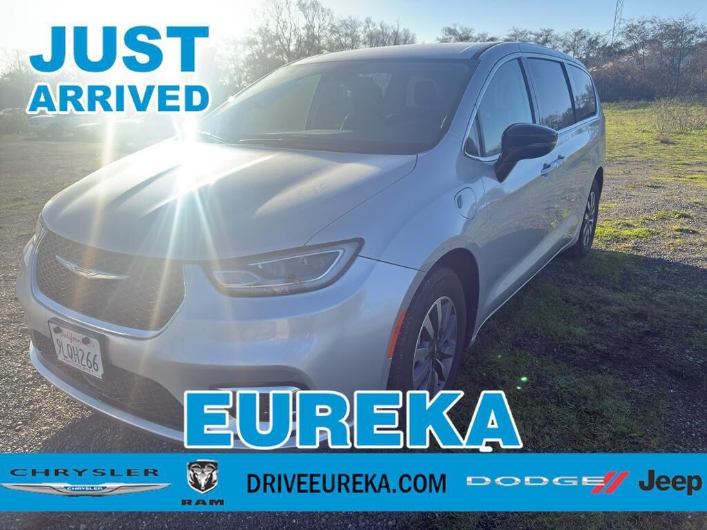 2024 CHRYSLER Pacifica