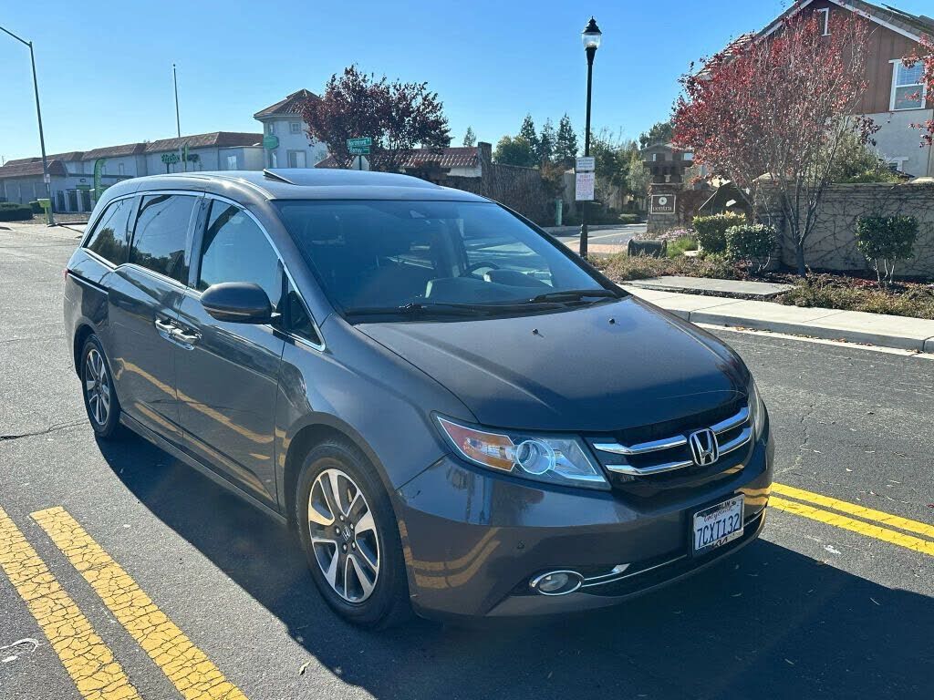 2014 HONDA Odyssey