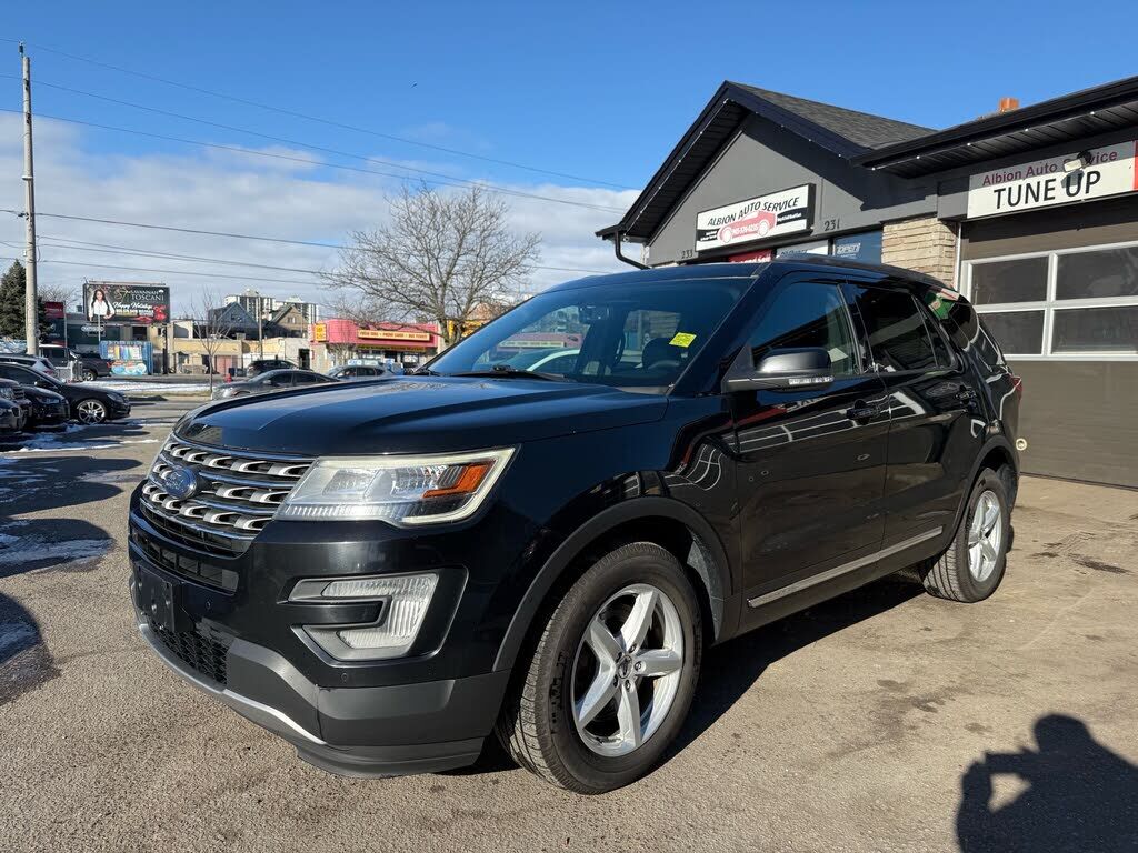 Ford Explorer