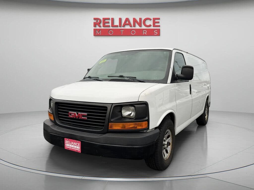 GMC Savana
