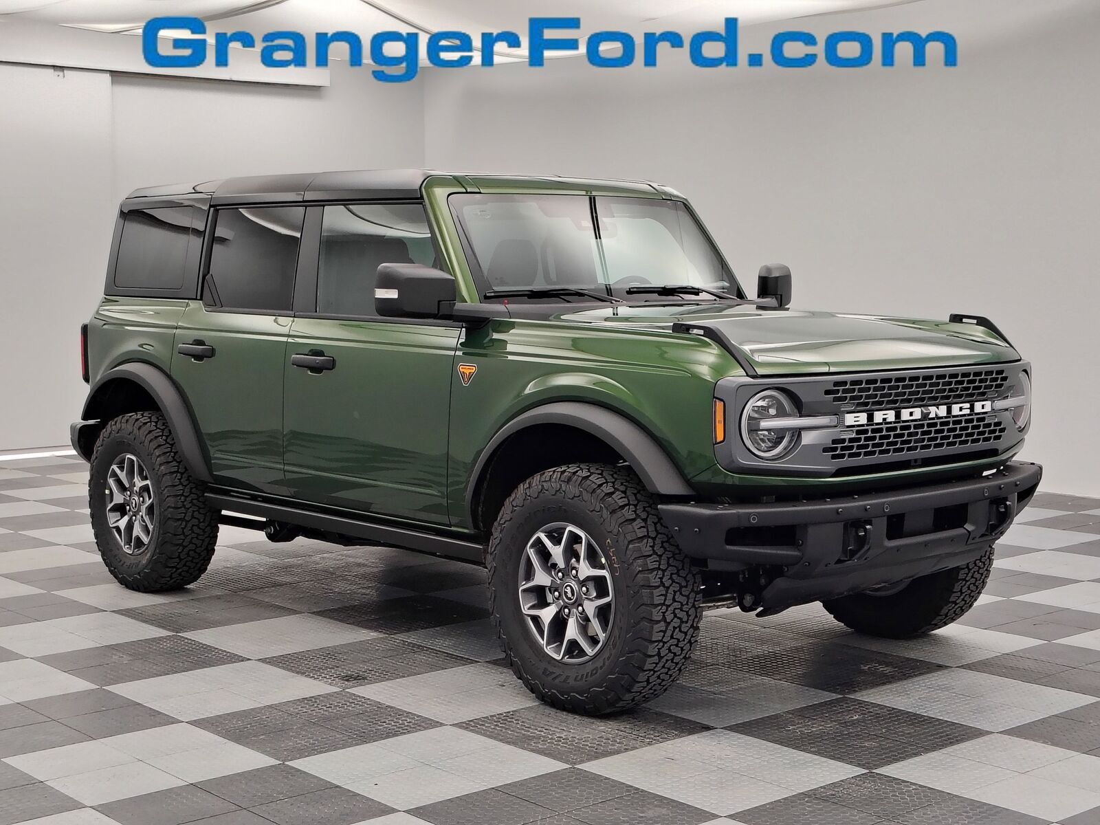 2025 FORD Bronco