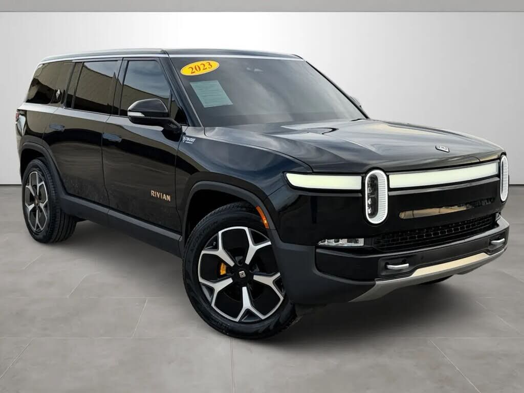 2023 RIVIAN R1S