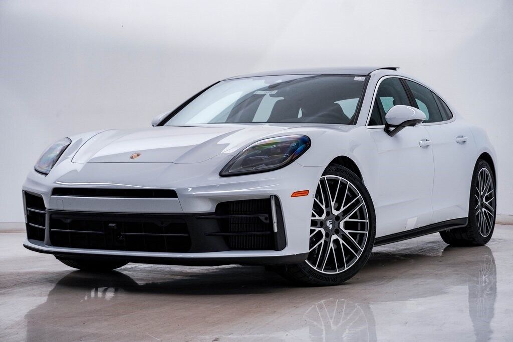 2026 PORSCHE Panamera