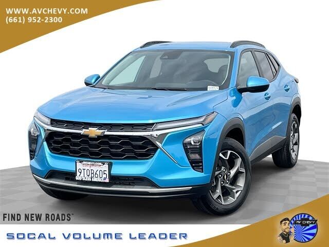 2025 CHEVROLET Trax