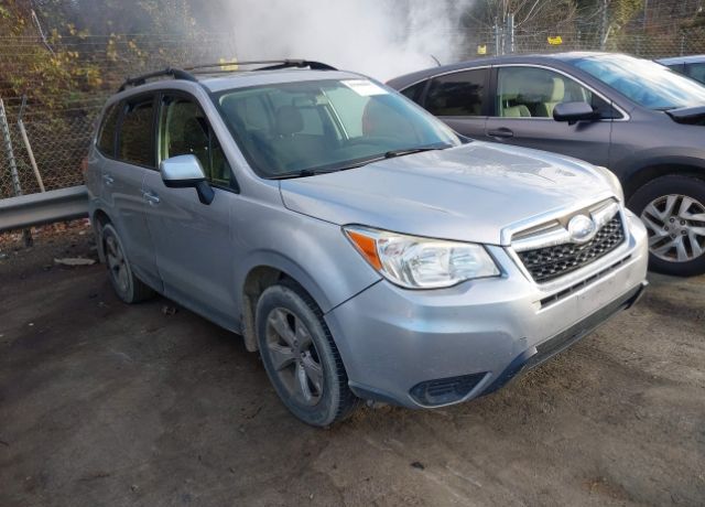 2015 SUBARU Forester