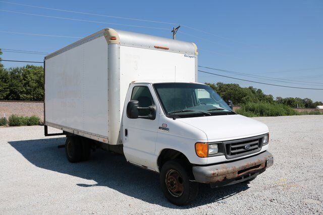 Ford E-350