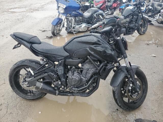 2021 YAMAHA MTN690