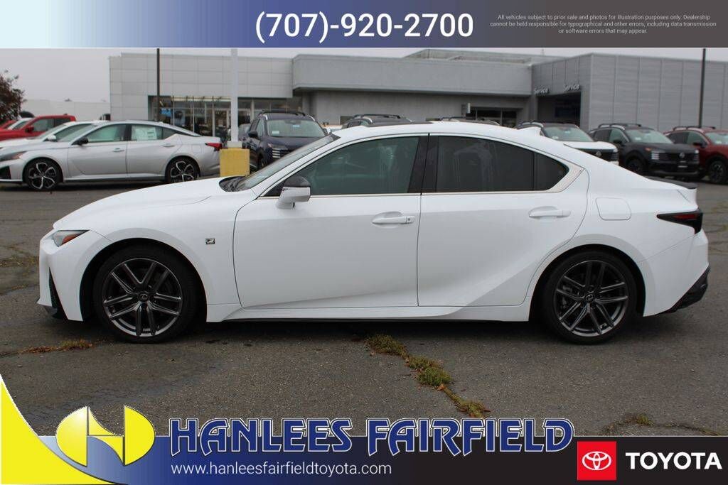 2023 Lexus IS