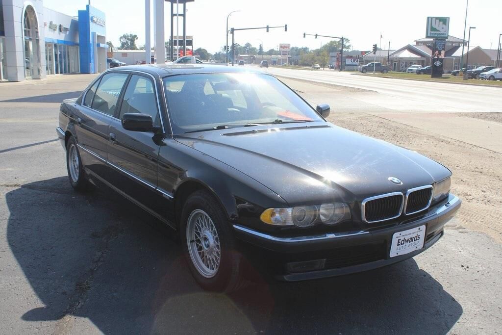 2001 BMW 7 Series