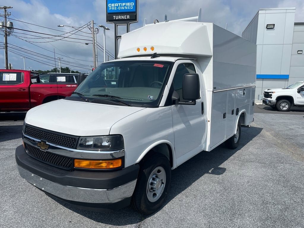 2024 CHEVROLET Express