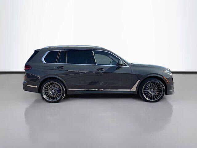 2026 BMW X7