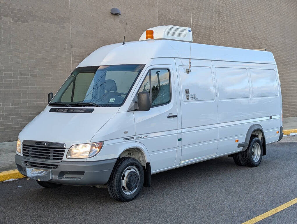 2003 SPRINTER (DODGE OR FREIGHTLINER) Sprinter