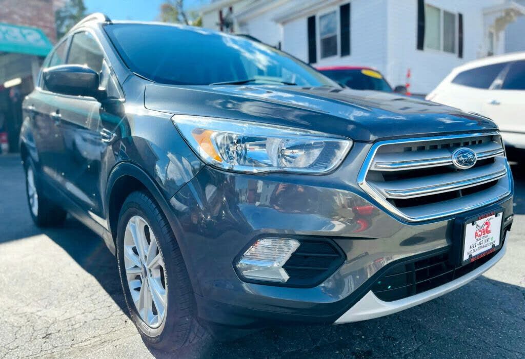 2018 FORD Escape