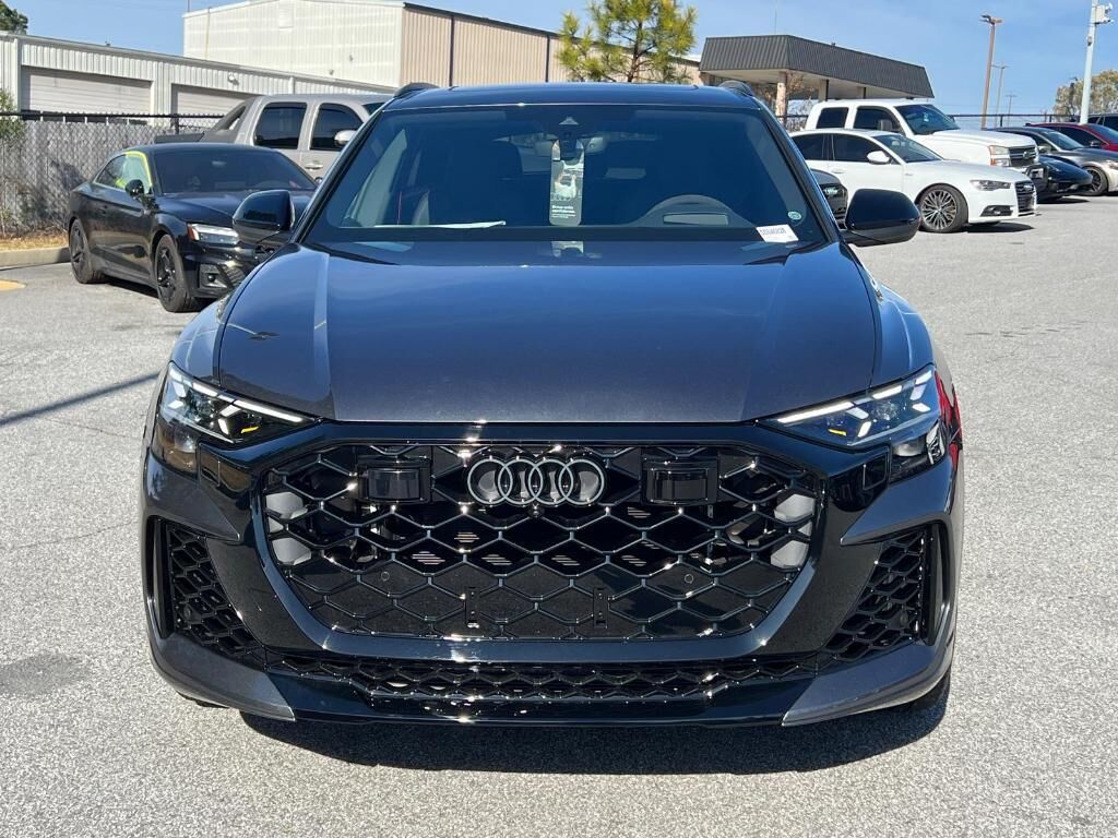2025 Audi RS Q8