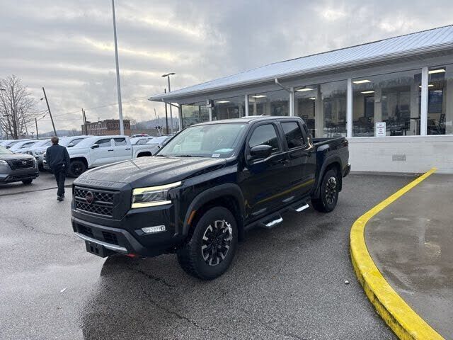 2022 NISSAN Frontier