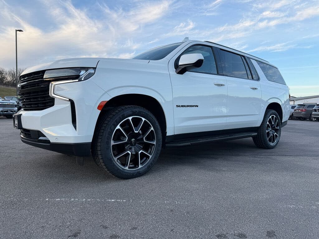 2024 CHEVROLET Suburban