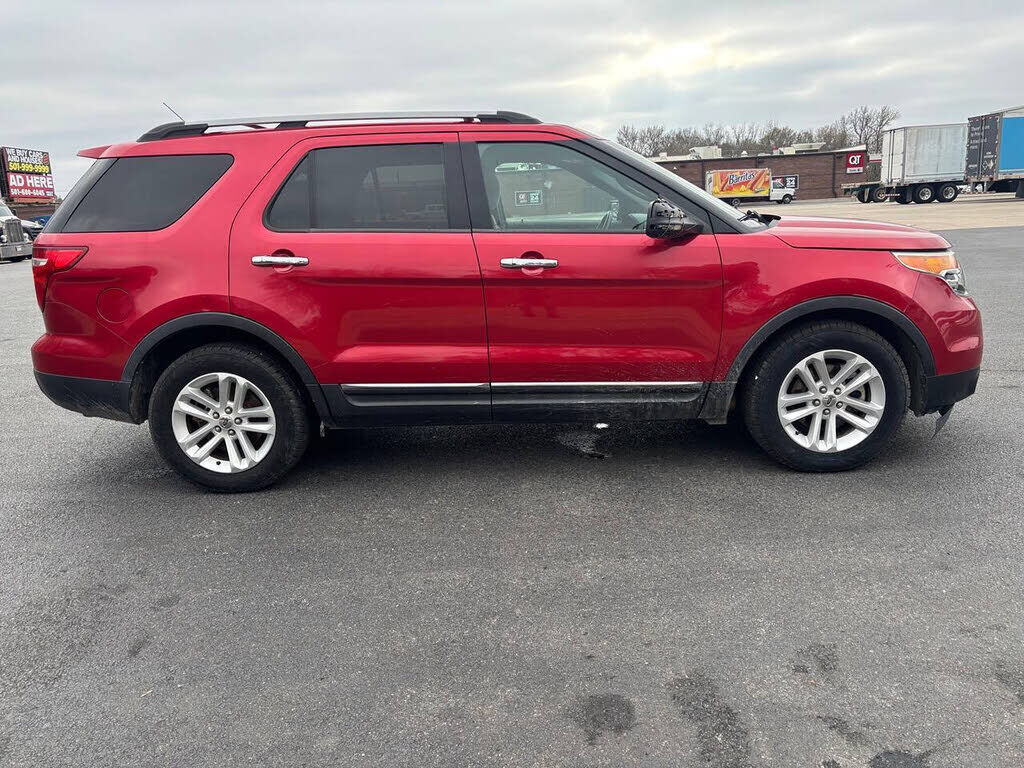 2011 FORD Explorer