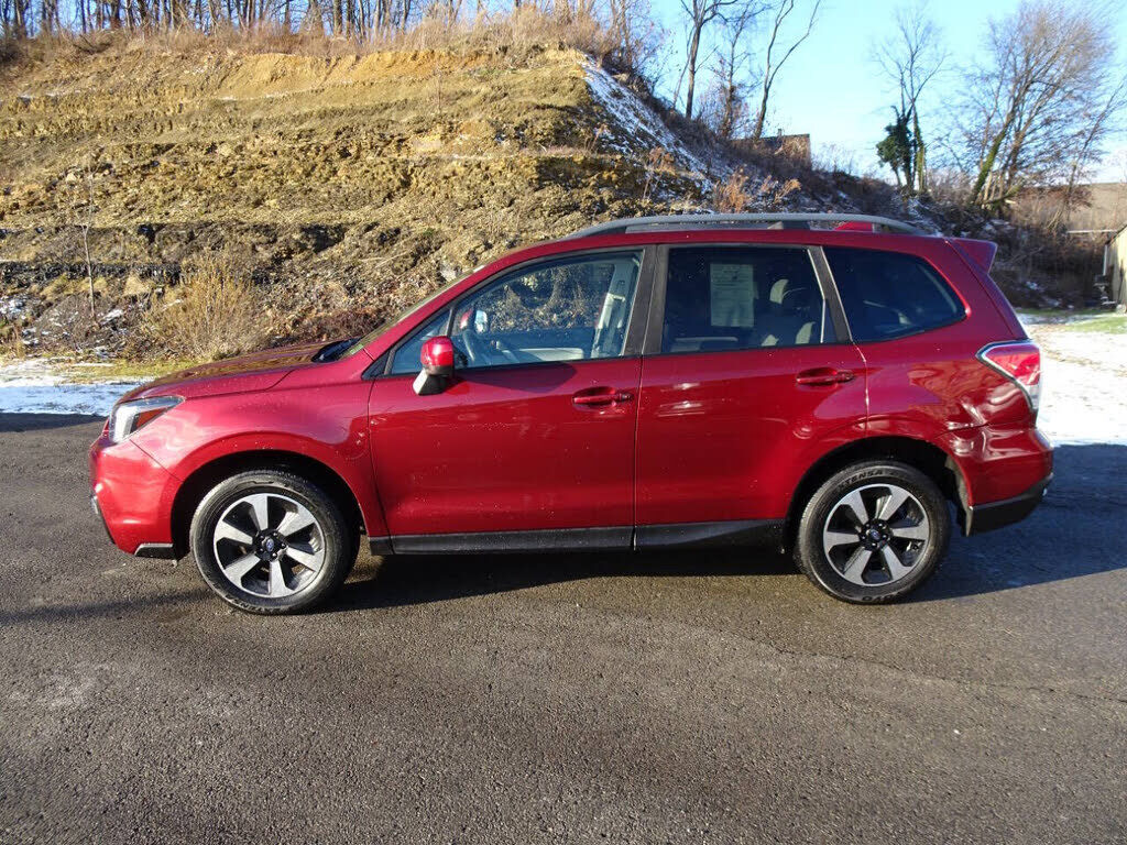 2017 SUBARU Forester