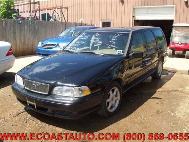 1998 VOLVO V70
