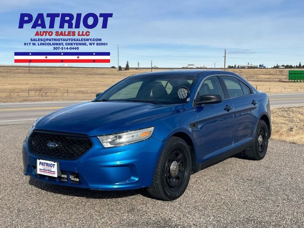2013 FORD Taurus