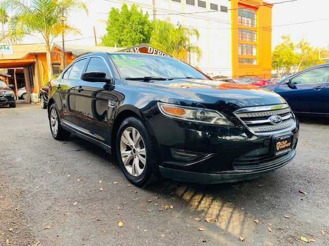 2011 FORD Taurus