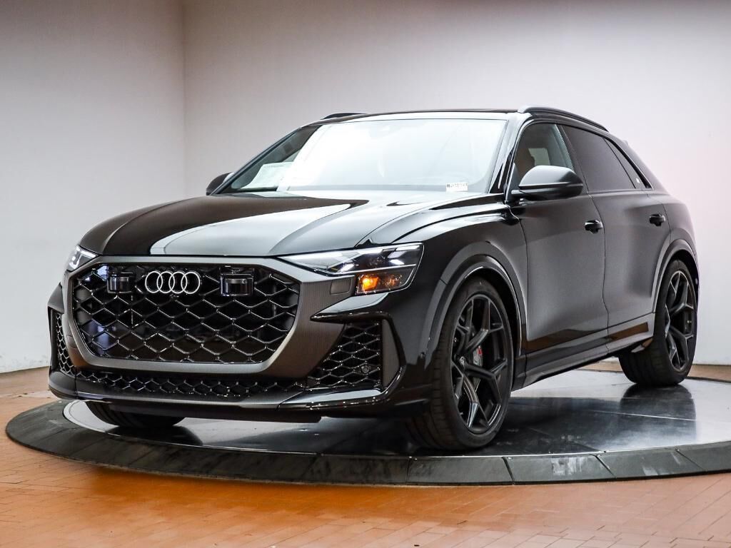 2025 AUDI RS Q8