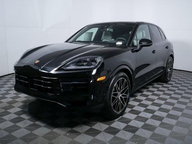 2026 PORSCHE Cayenne