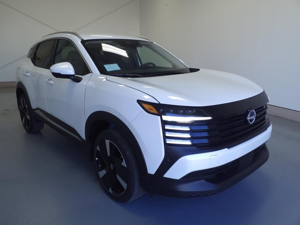2025 NISSAN Kicks