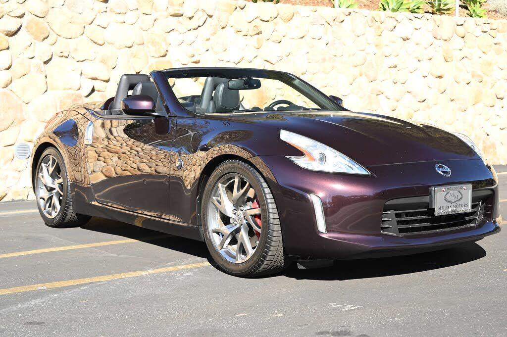 2014 NISSAN 370Z