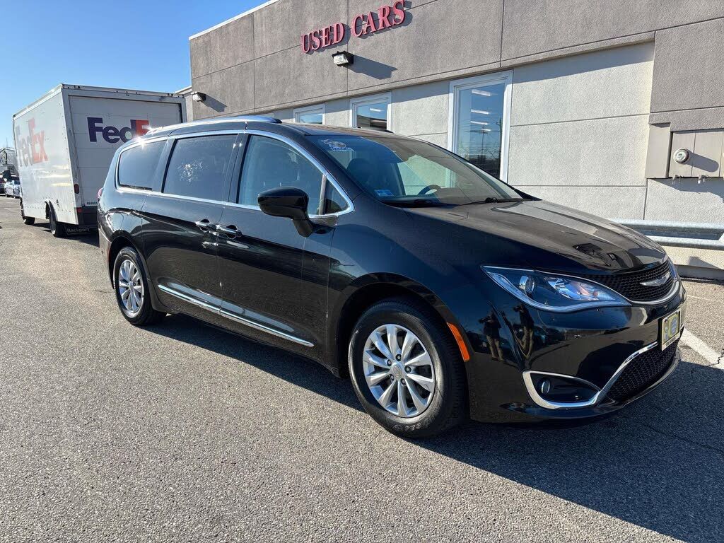 2018 CHRYSLER Pacifica