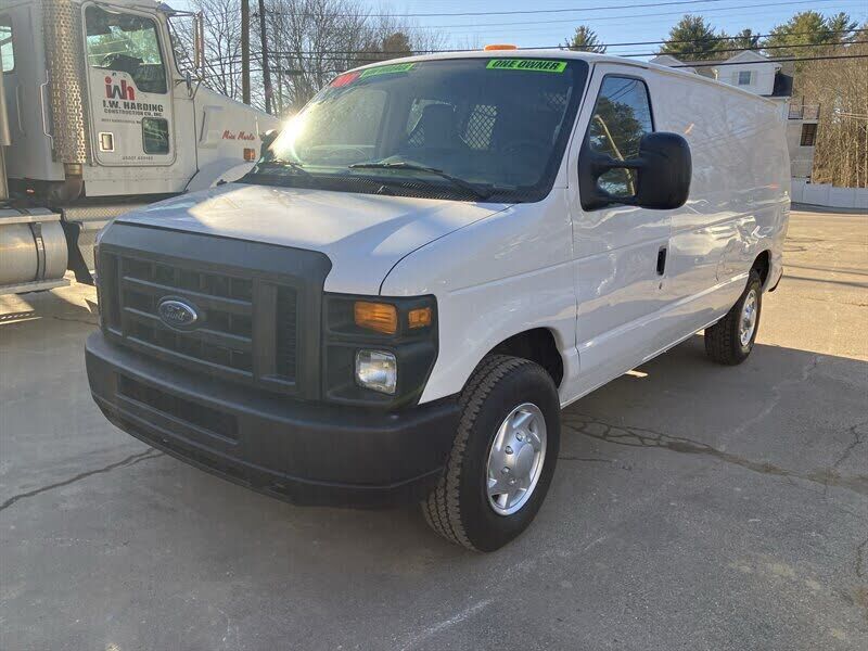 2011 FORD E-250