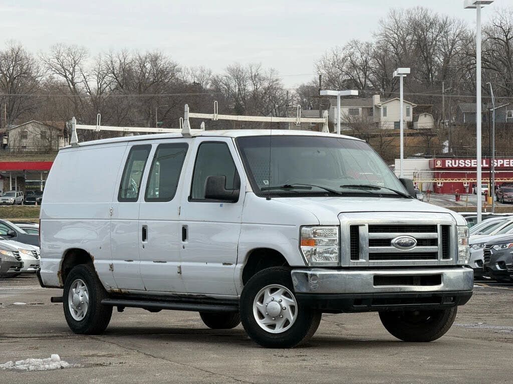 2013 FORD E-250