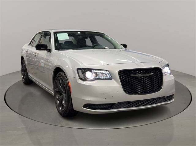 2023 CHRYSLER 300