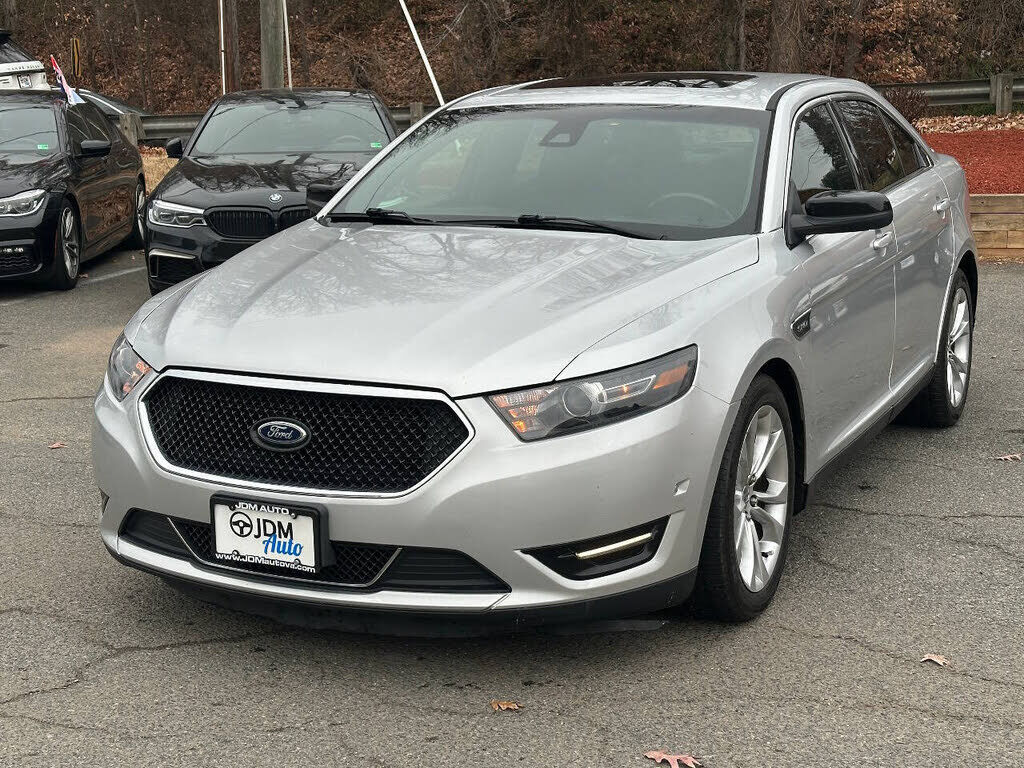 2013 FORD Taurus