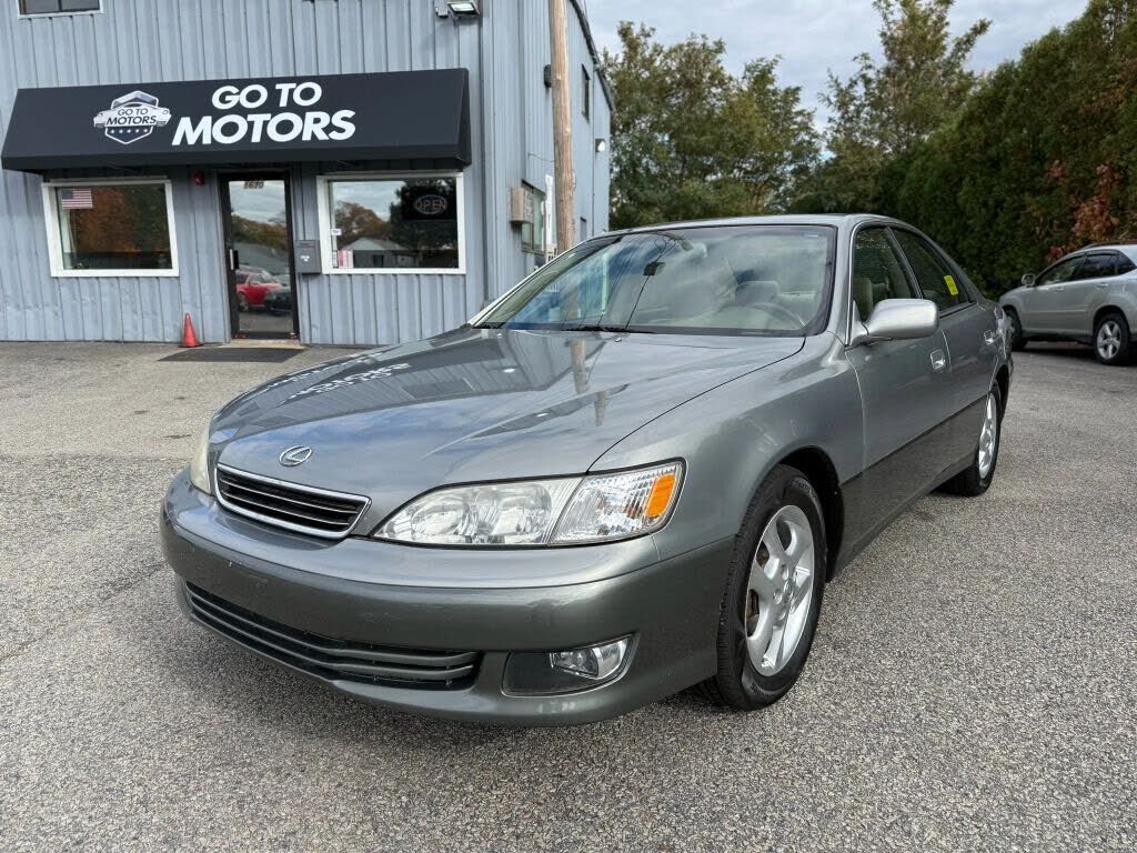 Lexus ES