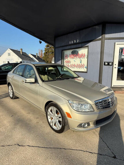 2011 MERCEDES-BENZ C-Class