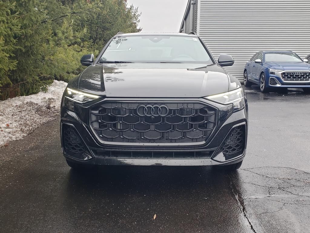 2025 Audi Q8
