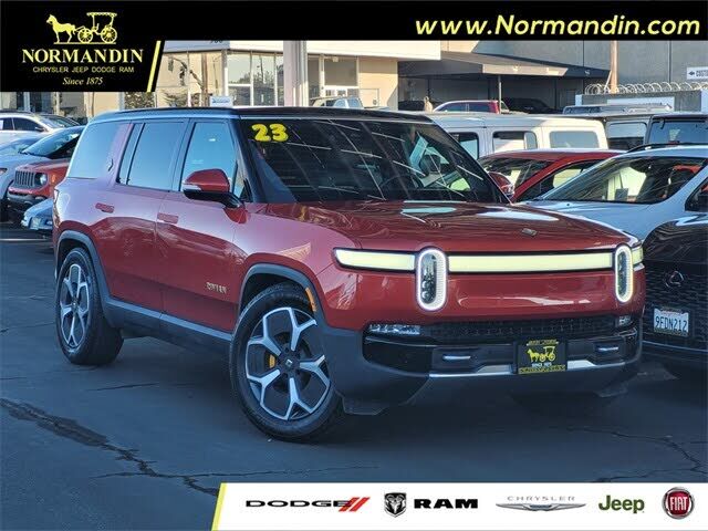 2023 RIVIAN R1S