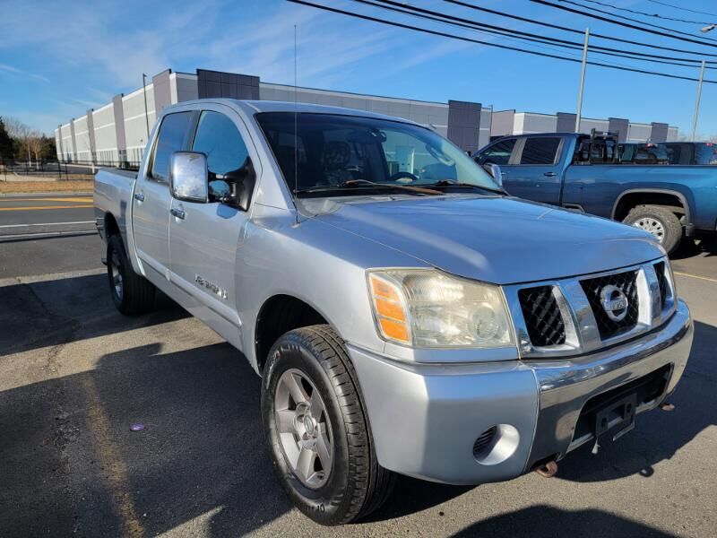 2005 NISSAN Titan