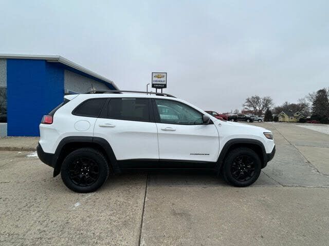 2021 JEEP Cherokee